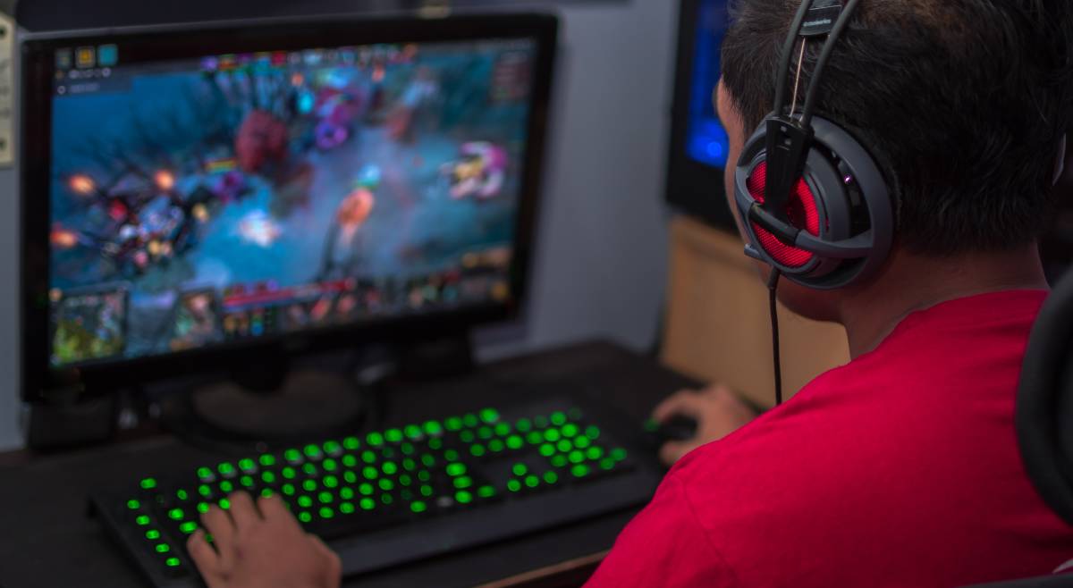 THE HISTORY OF ONLINE GAMING AND ITS ADVANCEMENT TODAY - Thrive Global