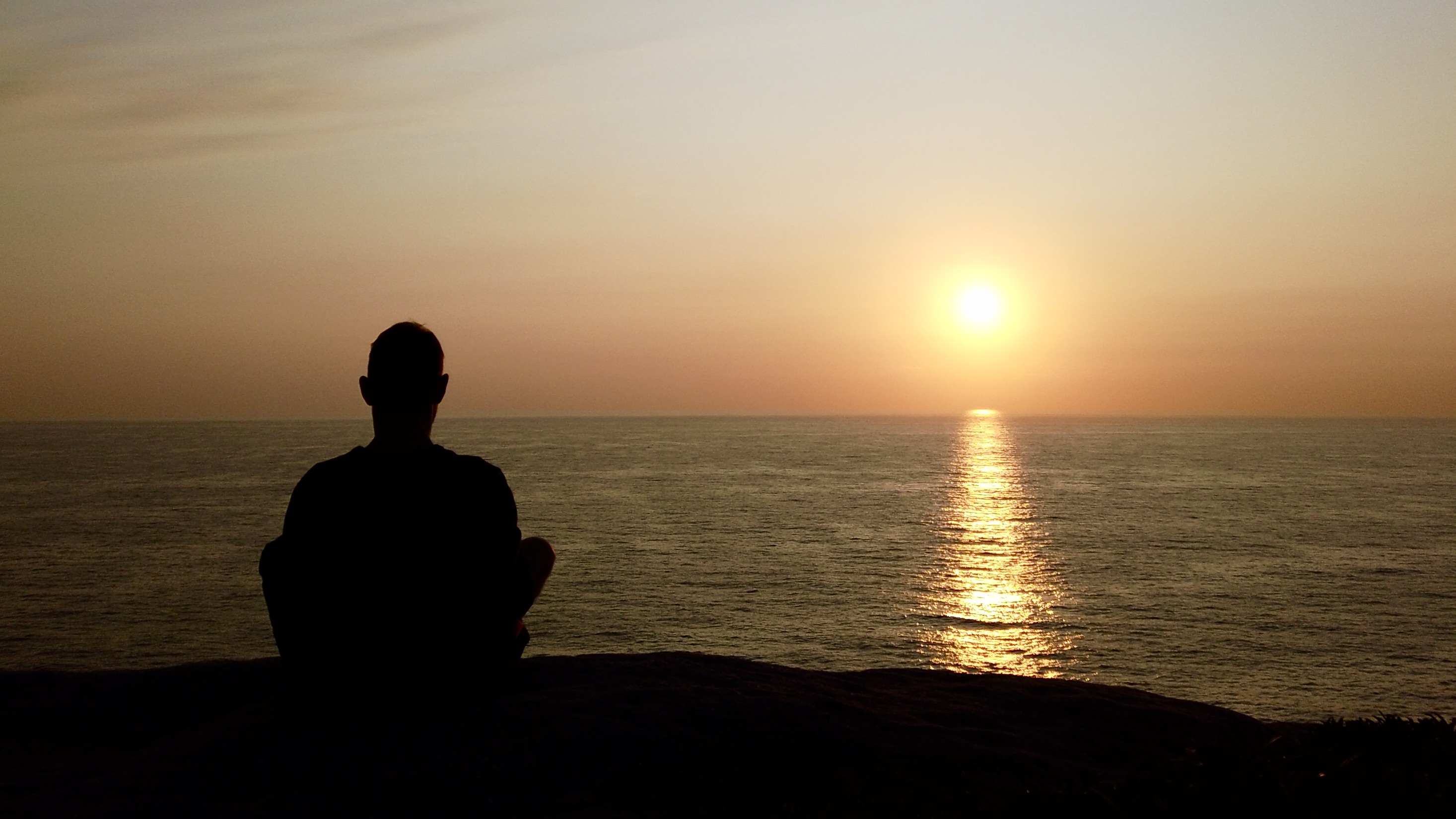 Rory Kinsella meditating in North Bondi