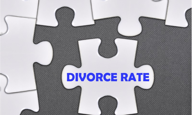 divorce rate written on a puzzle