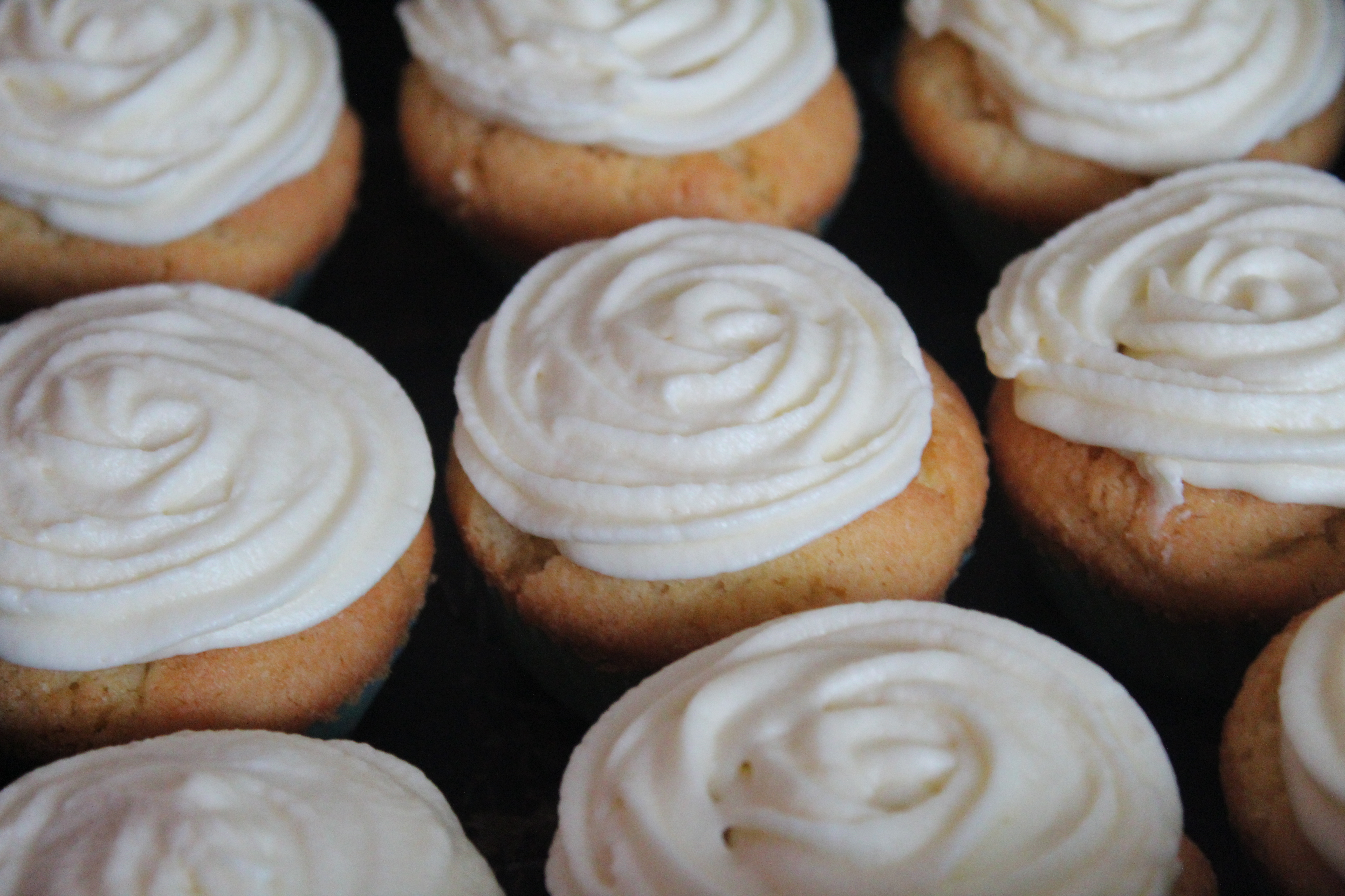Vanilla Swirl Cupcakes