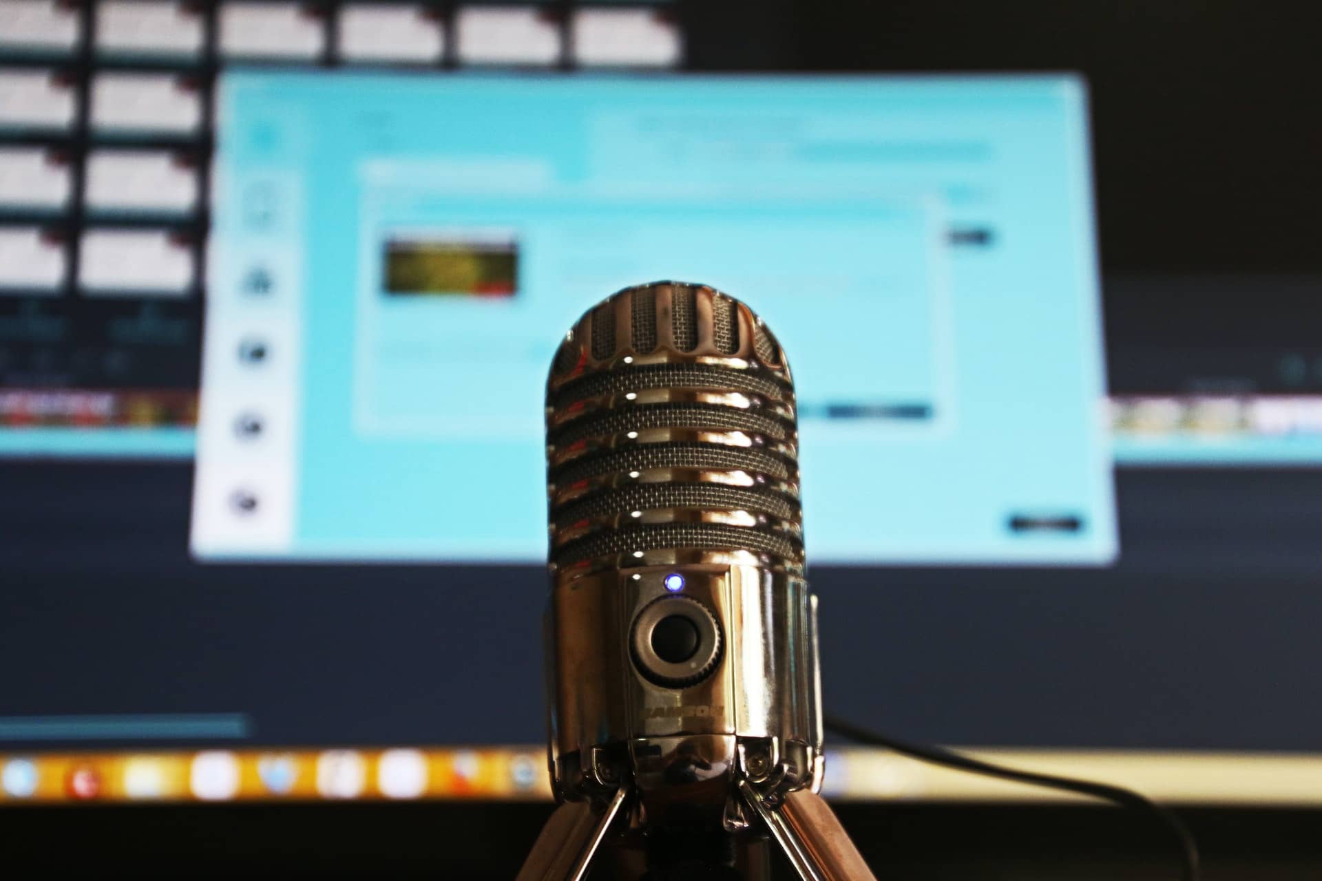 How to Choose the Right Podcast Topic - Barevalue