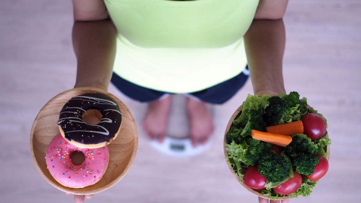 Choosing to eat healthy vs less healthy foods