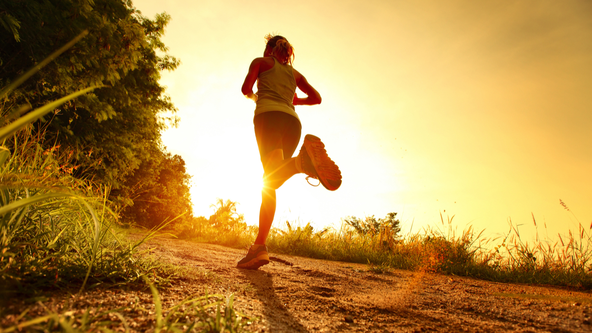 5 Powerful Ways Running in Nature Can Help You Weather the