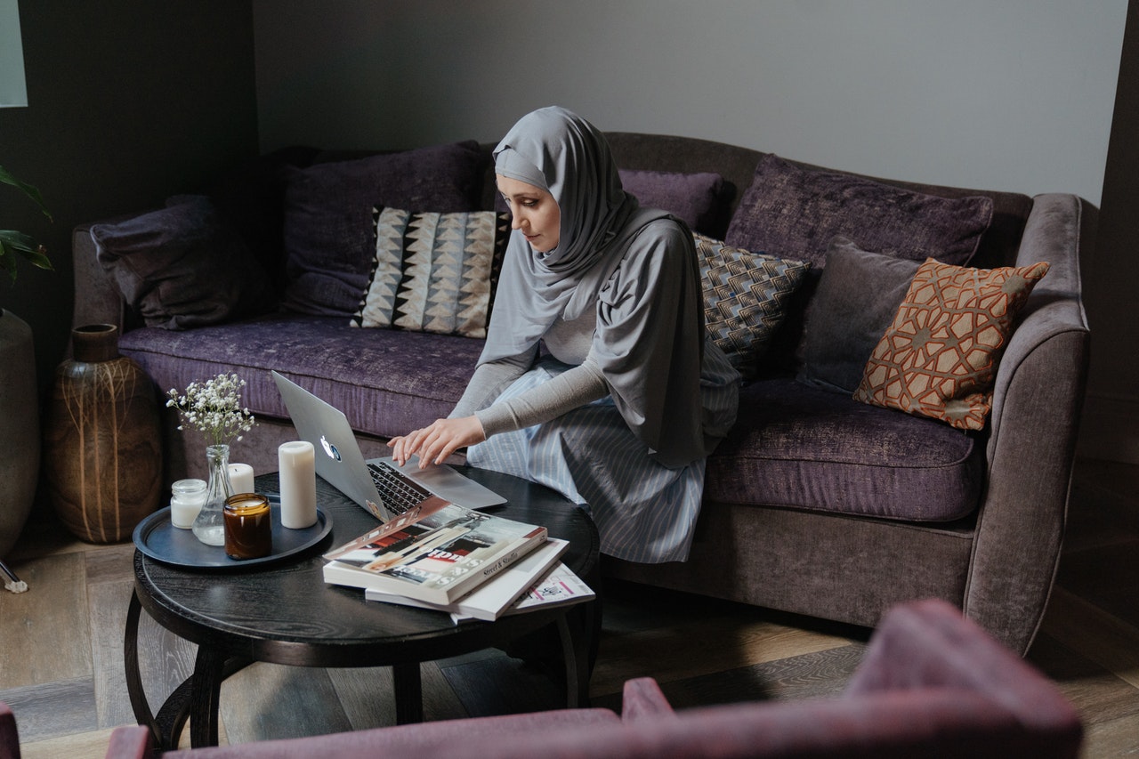 a-woman-in-hijab-teleworking