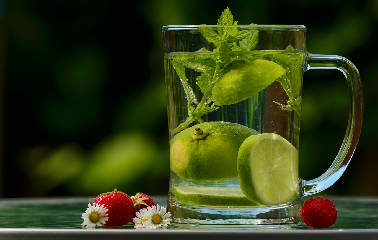 Detox tea and fruit for a sense of wellness
