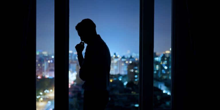 The Secret to Feeling Less Lonely in Only 8 Minutes - Thrive Global