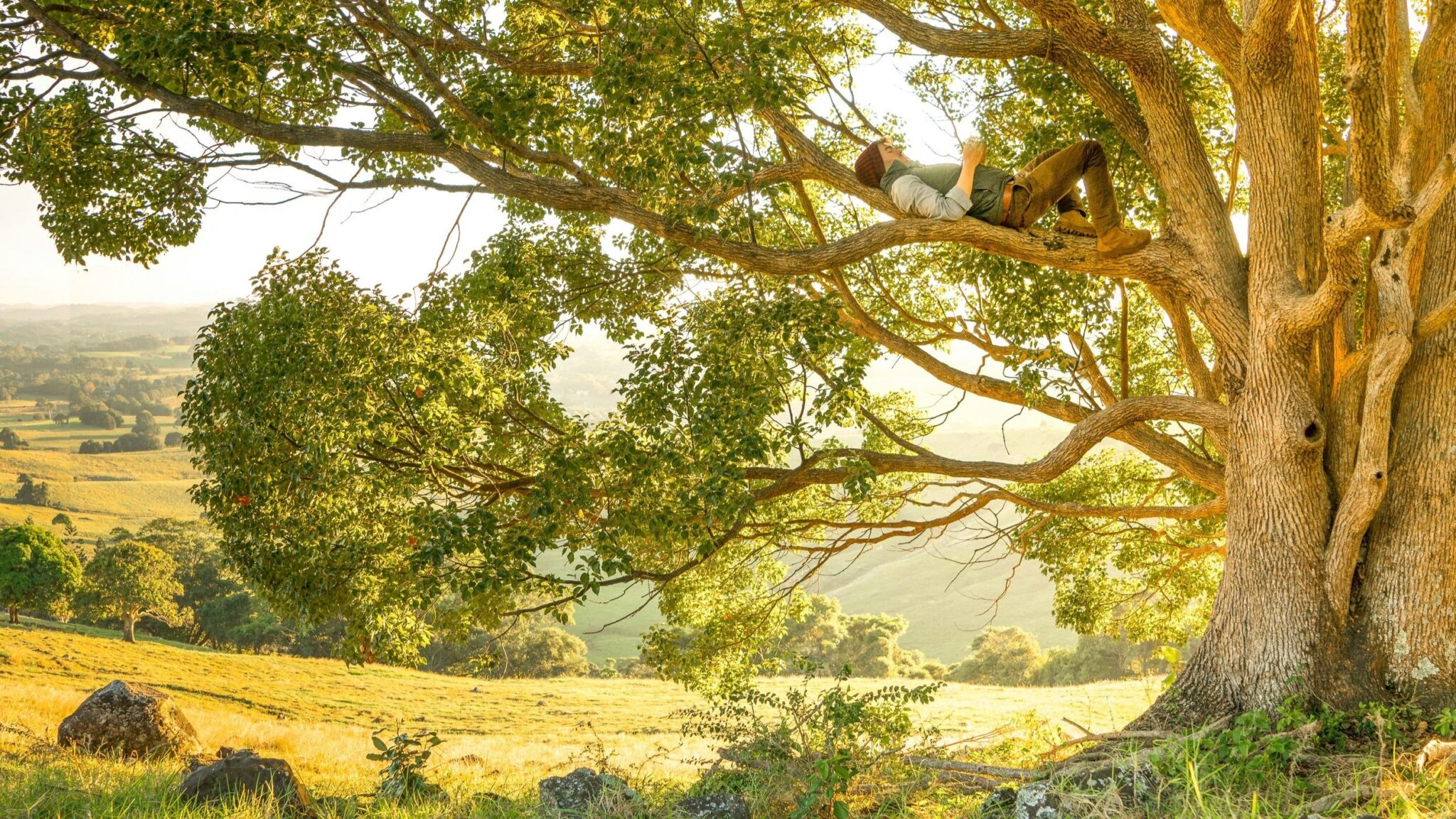 One Small Friday Habit That Lets Me Actually Relax All Weekend - Thrive ...